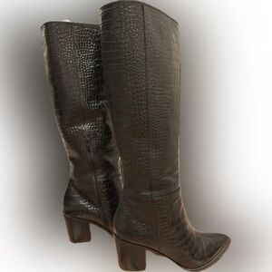 Adrœnia Black Croc-Embossed Knee-High Boots – Size 8.5